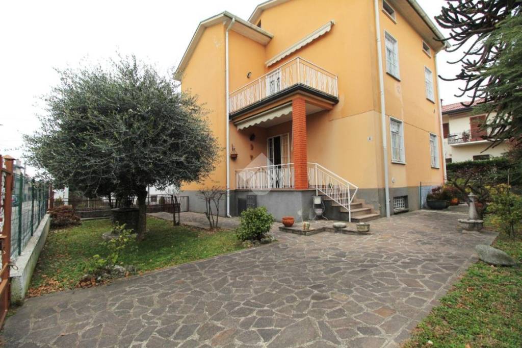 Appartamento in vendita a Briosco via Giotto, 2