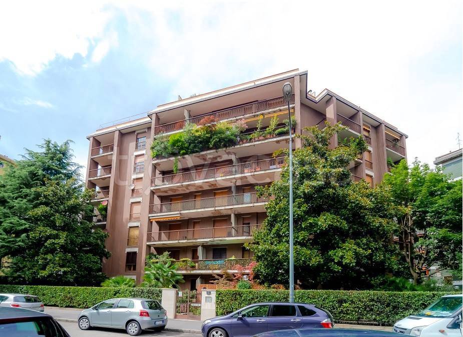 Appartamento in vendita a Milano via Val Leventina, 6