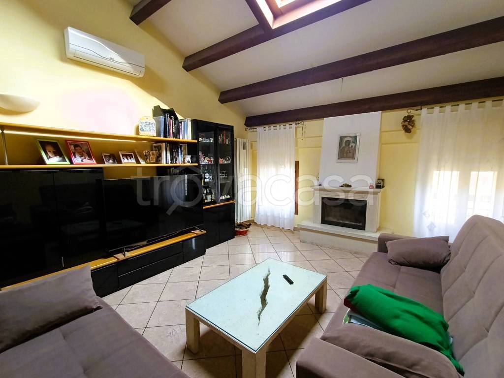 Villa Bifamiliare in vendita ad Adria via Angeli, 56