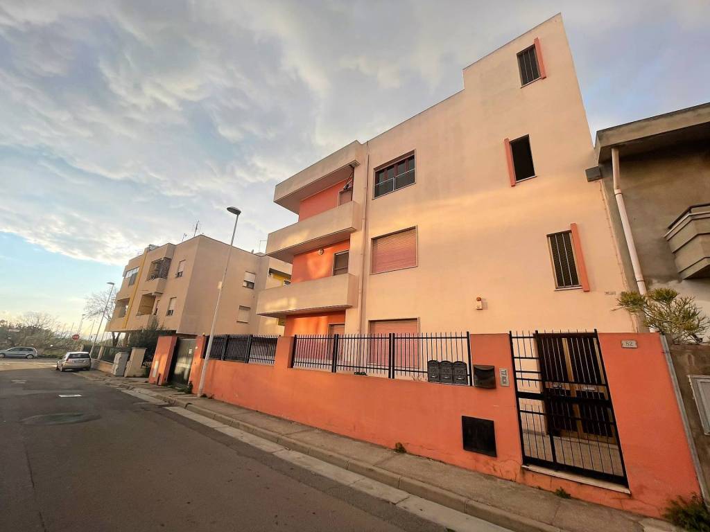 Appartamento in vendita a Quartu Sant'Elena via Rossini