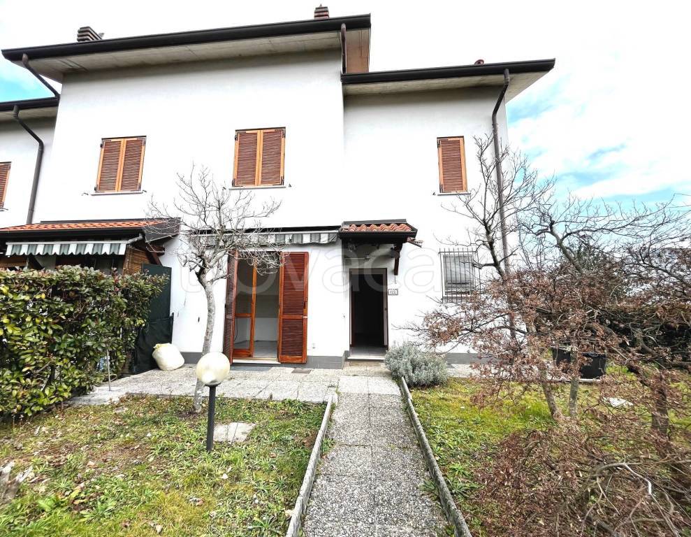 Villa a Schiera in vendita a Novedrate via Como, 128