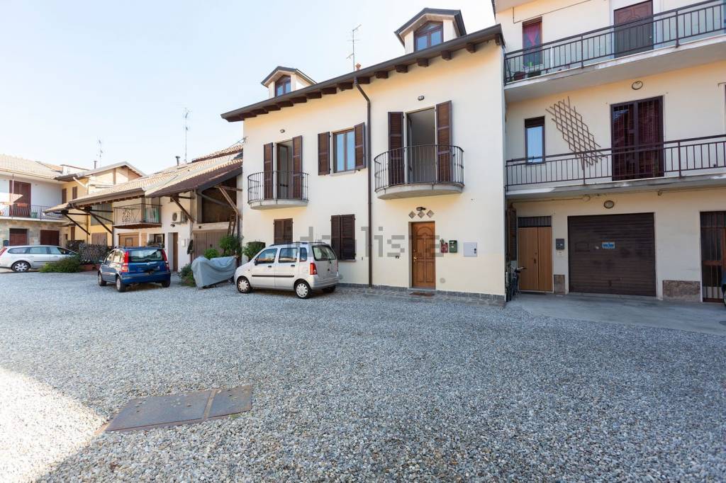 Appartamento in vendita a Cambiago via Giuseppe Garibaldi