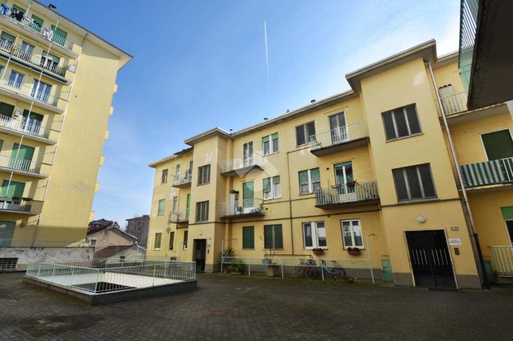 Appartamento in vendita a Ivrea corso Massimo d'Azeglio, 38