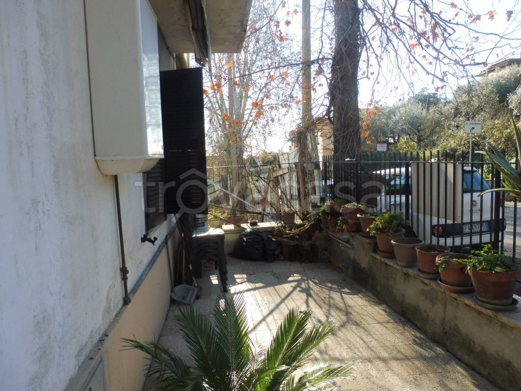 Appartamento in vendita a Riano via Rianese, 165