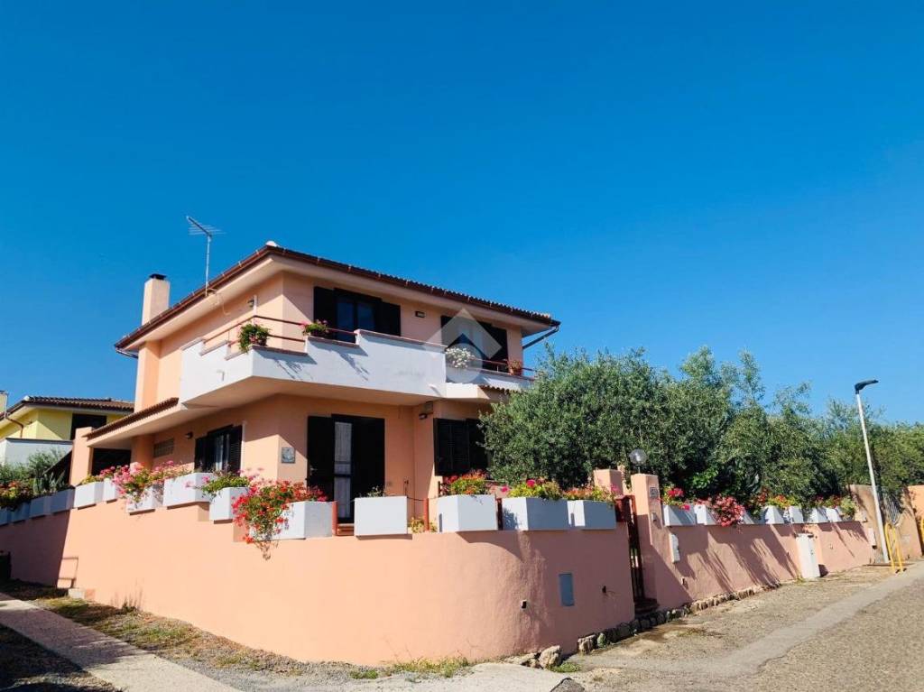 Villa in vendita a Capoterra torre a, 82