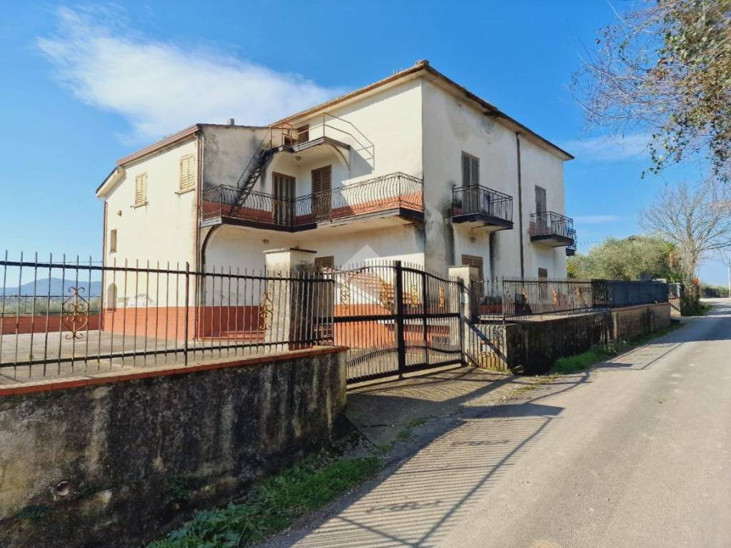 Casa Indipendente in vendita a Sant'Agata de' Goti c/da Restinola