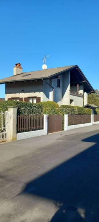 Villa in in vendita da privato a Borgo Ticino via Privata Fratelli Baiardo, 13