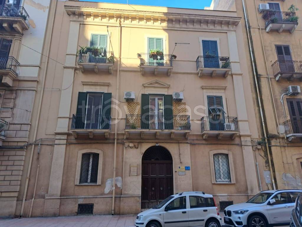 Ufficio in affitto a Taranto via Domenico Acclavio, 88