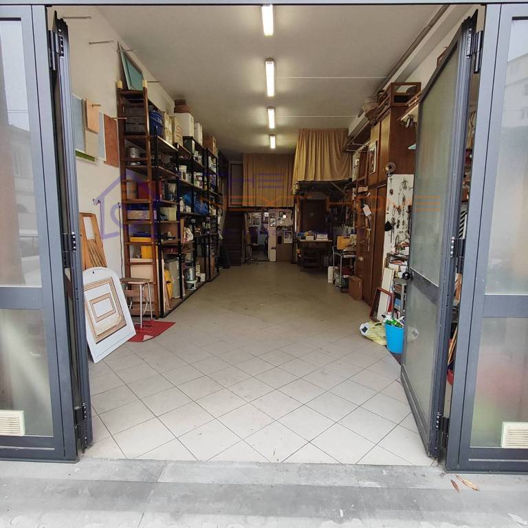 Garage in vendita a Firenze via Antonio Locatelli