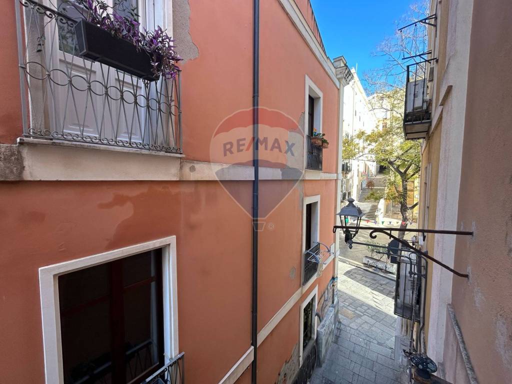 Appartamento in vendita a Cagliari via Barcellona, 80