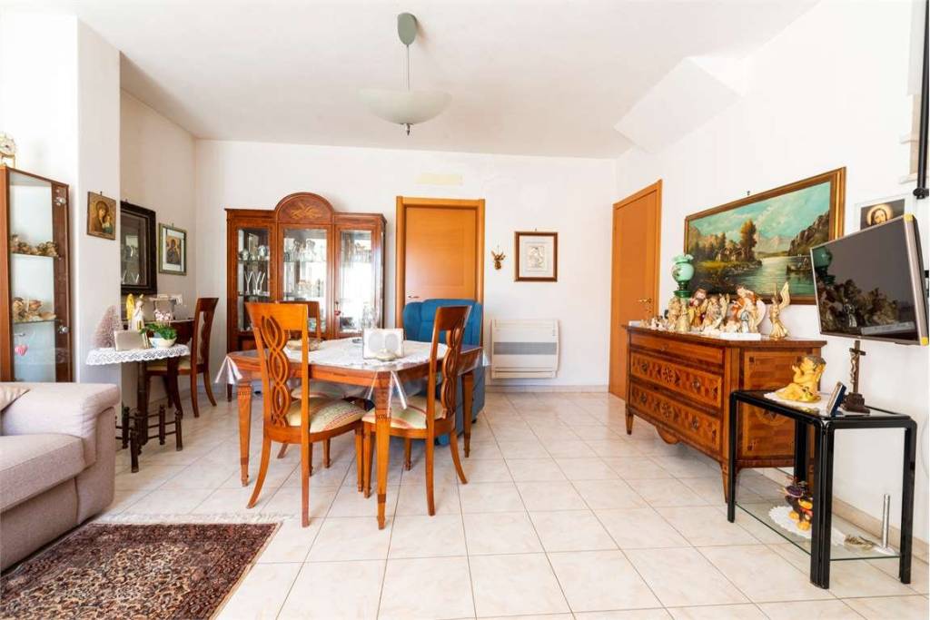 Villa a Schiera in vendita a Selargius via Monte Grappa, 00