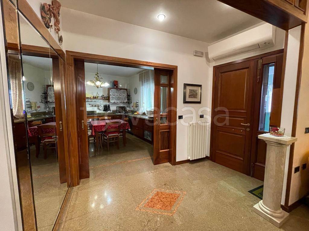 Casa Indipendente in vendita a Chioggia vicolo Belfiore, 36