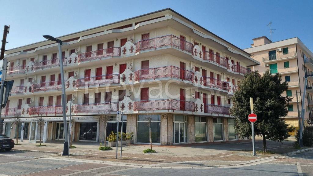 Appartamento in in vendita da privato a Comacchio via Passo Sella, 3