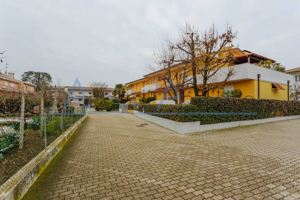 Casa Indipendente in vendita a Casalserugo via Giacomo Leopardi