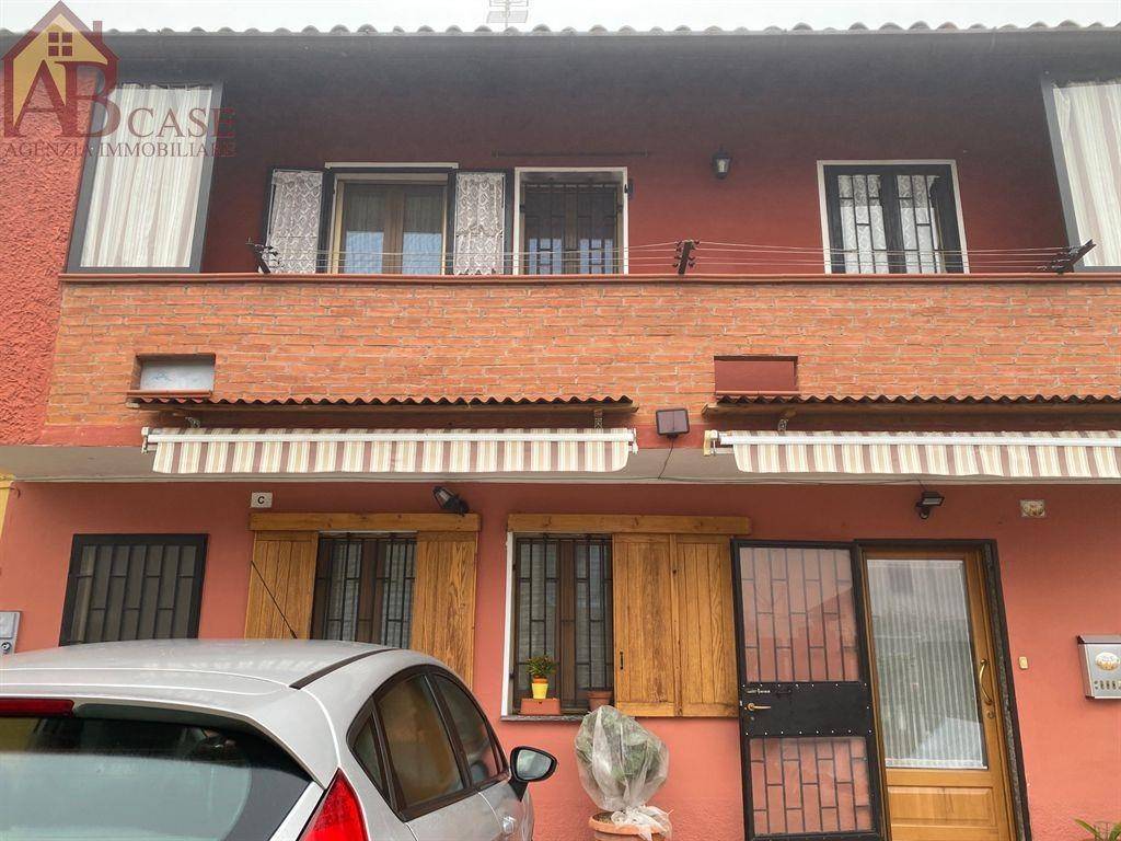 Casa Indipendente in vendita a Tromello via roma