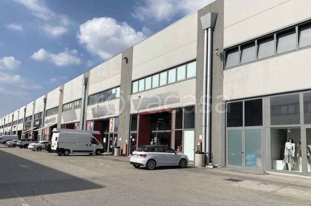 Capannone Industriale in vendita a Padova