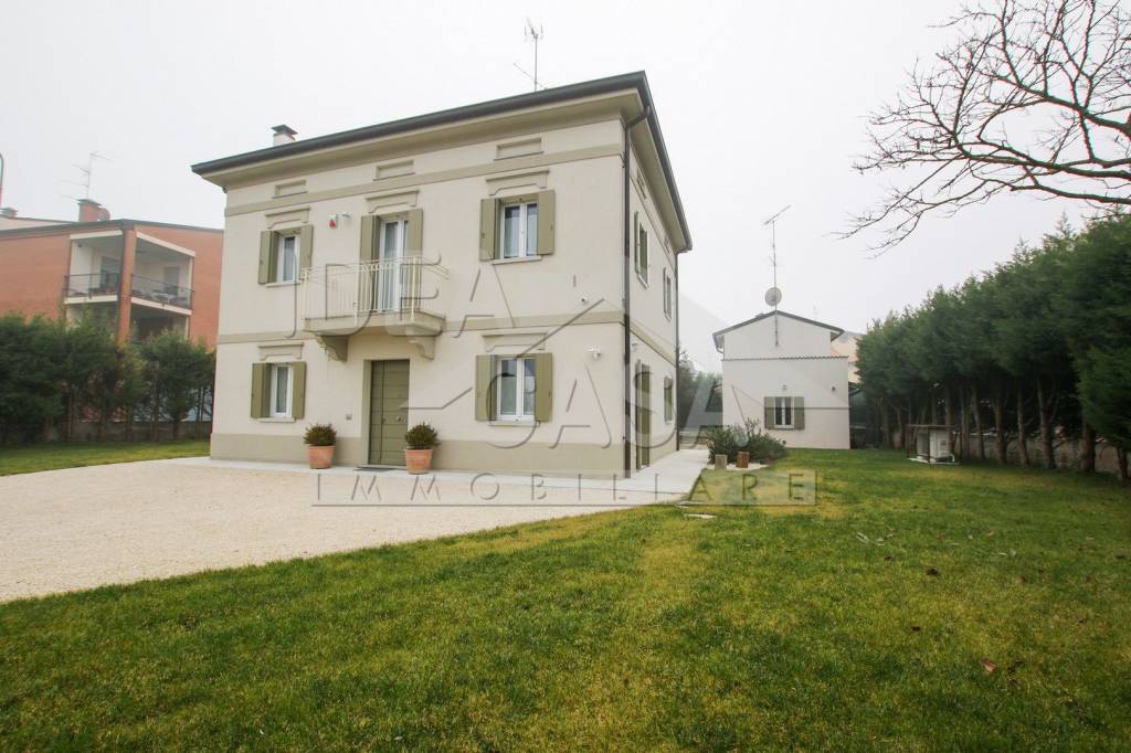 Villa in vendita a San Felice sul Panaro