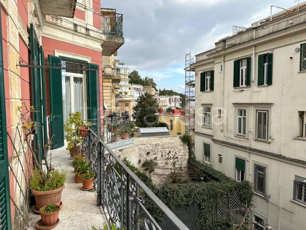 Appartamento in vendita a Napoli via Antonio Mancini