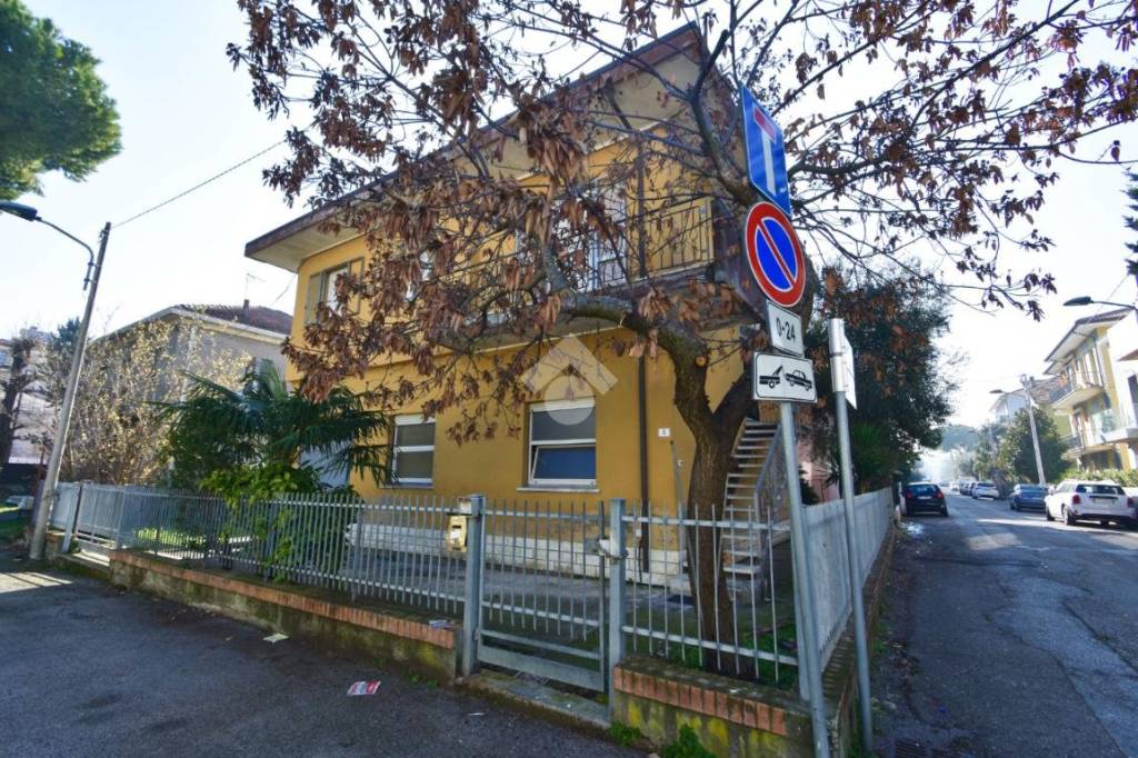 Villa Bifamiliare in vendita a Rimini via Cesare Arici, 5
