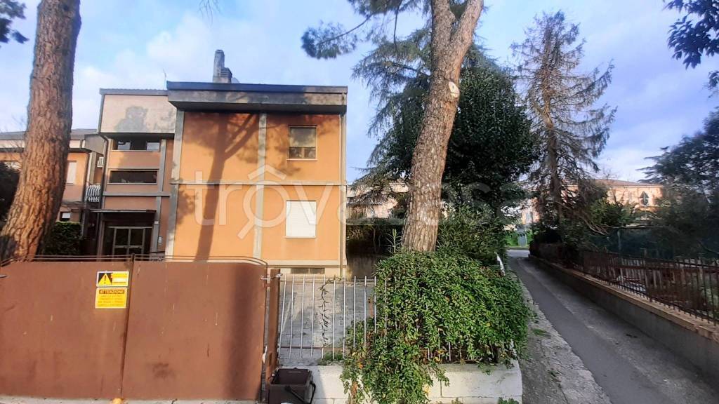 Appartamento in vendita a Foligno viale Roma
