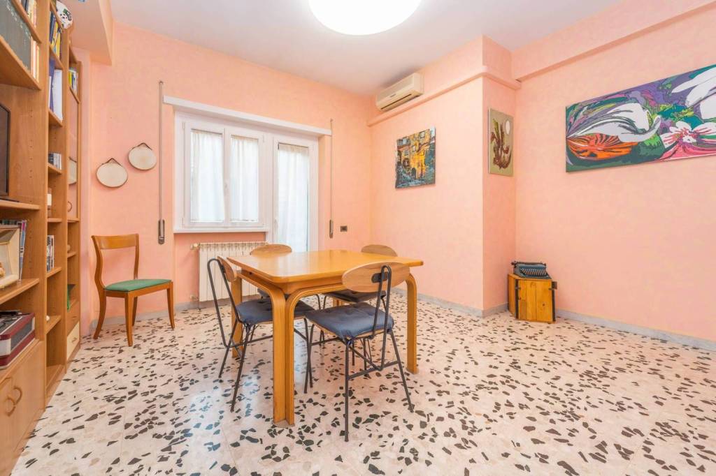 Appartamento in vendita a Roma via di Pietralata, 270
