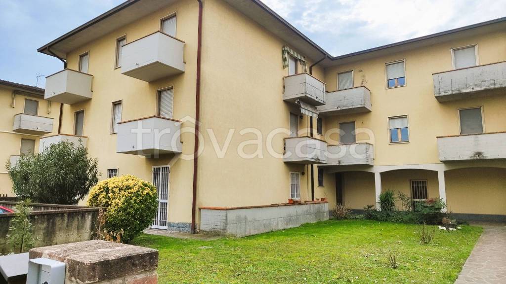 Appartamento in vendita a Castelverde via dei Gerani, 33