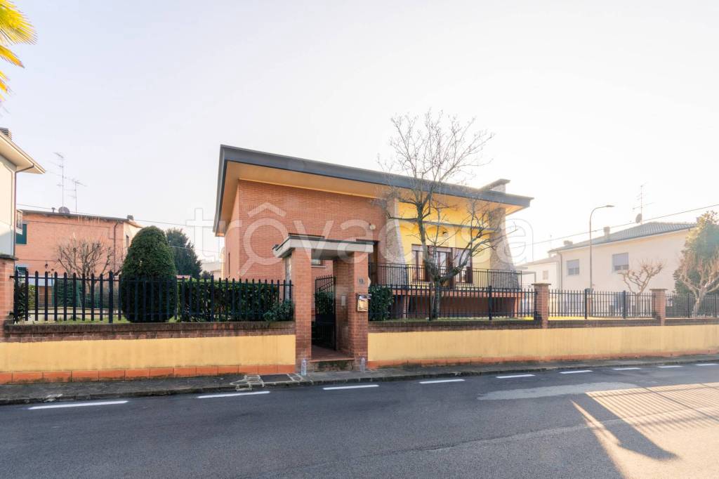 Villa in vendita a Sassuolo viale Niccolò Paganini