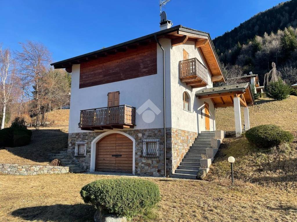 Villa in vendita a Tirano località Canali
