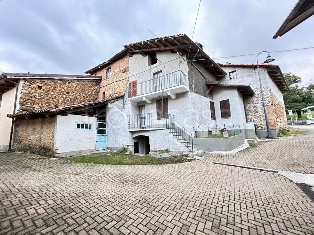 Casa Indipendente in vendita a Val della Torre via giachero, 39