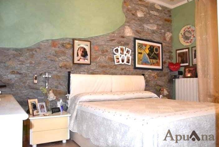 appartamento in vendita a Massa in zona Antona