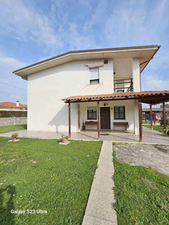 Villa in vendita a Latina strada Piscina Panzesi, 232