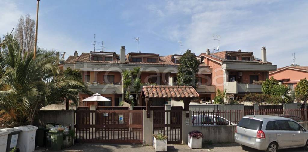 Appartamento in vendita a Ciampino via Lucrezia Romana, 53