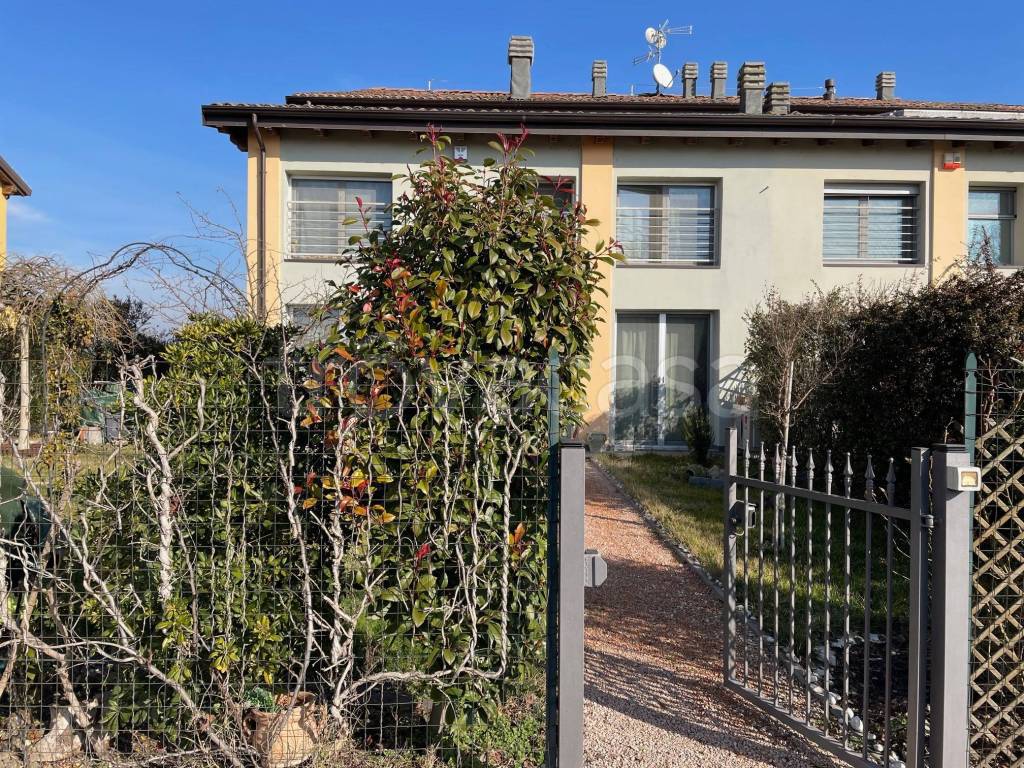 Villa Bifamiliare in vendita a San Giovanni in Persiceto