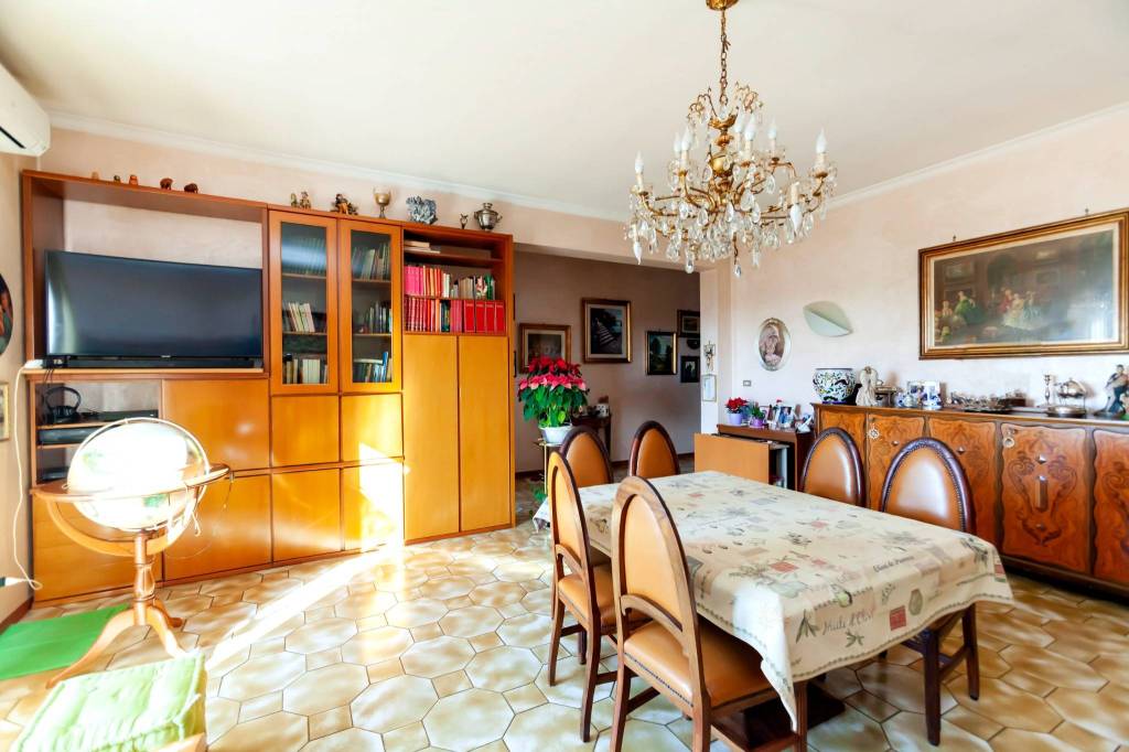 Appartamento in vendita a Roma via Prenestina, 1204E