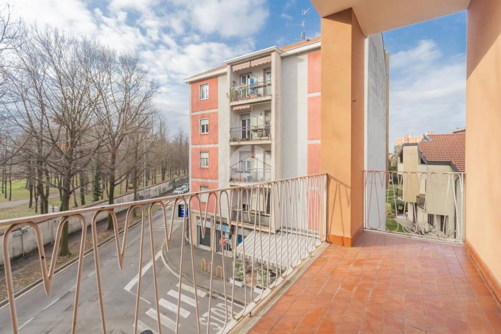 Appartamento in vendita a Vedano al Lambro via Italia, 23