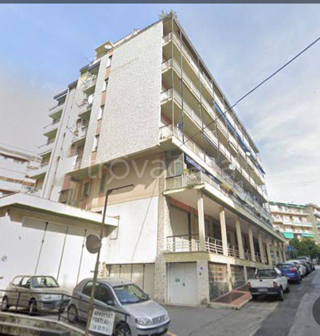 Appartamento in in vendita da privato a Savona via Francesco Mignone, 21