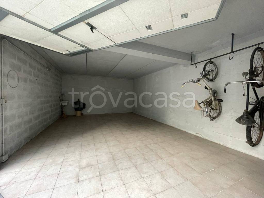 Garage in vendita ad Ascoli Piceno viale Marcello Federici