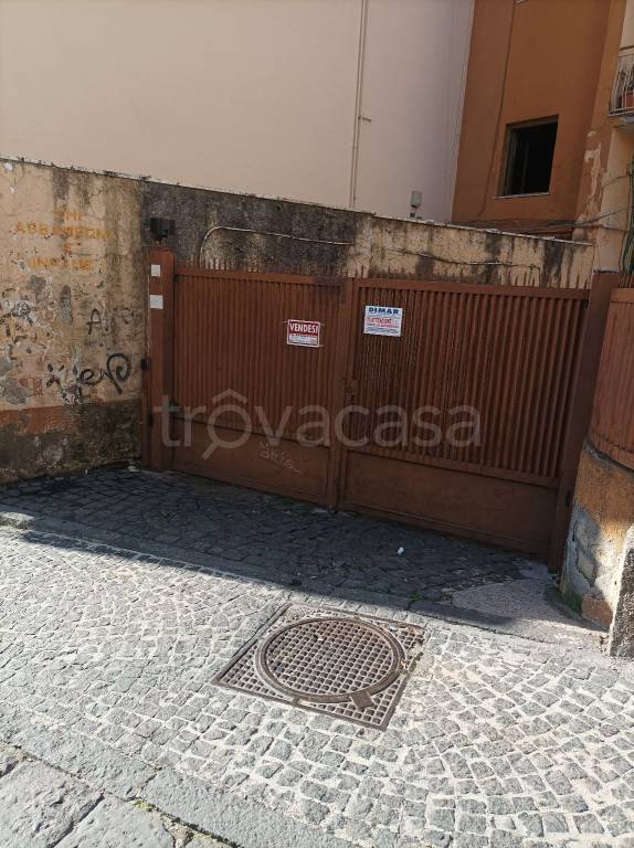 Garage in vendita a Torre del Greco via Cimaglia, 20