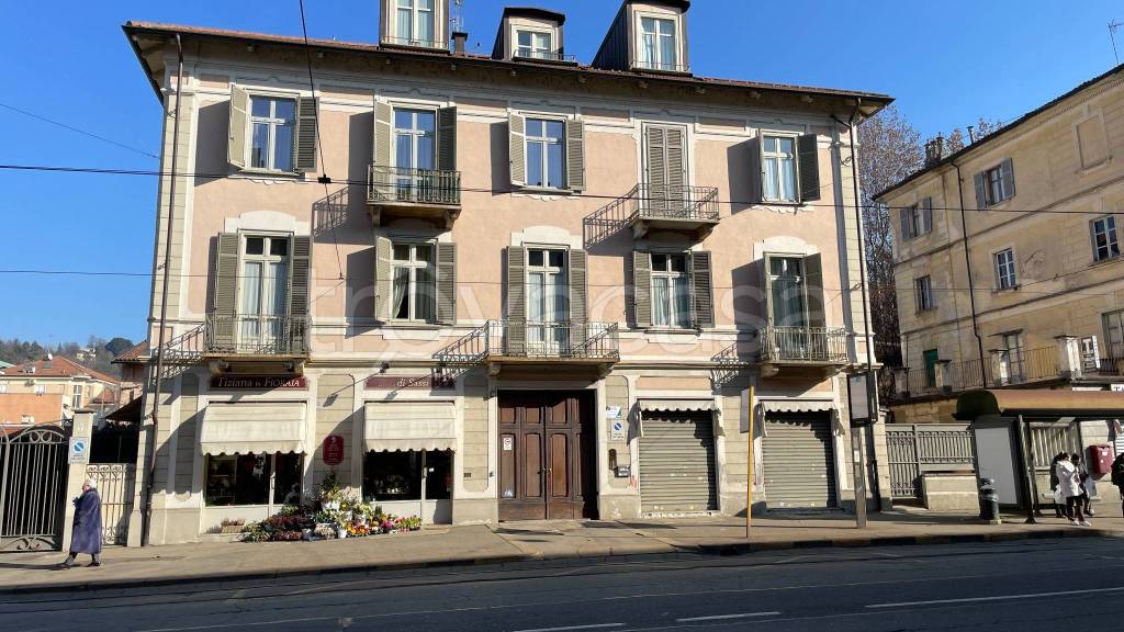 Ufficio in vendita a Torino corso Casale, 310