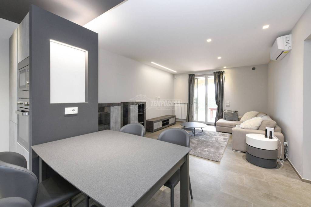 Appartamento in vendita a Manerba del Garda via Panoramica 58