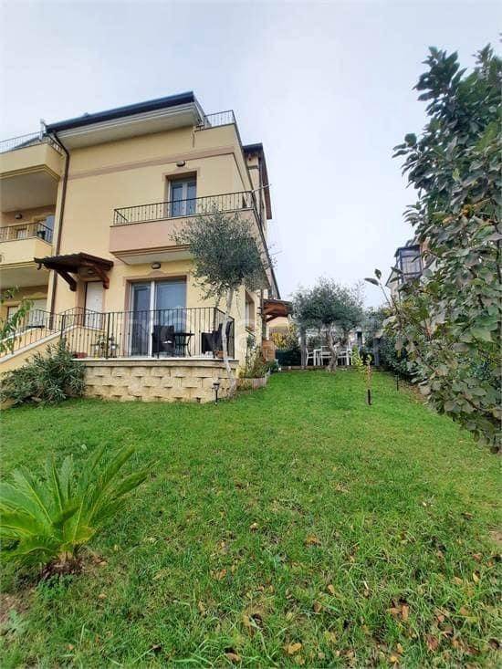 Villa a Schiera in in vendita da privato a Sassofeltrio via Ugo Foscolo, 1