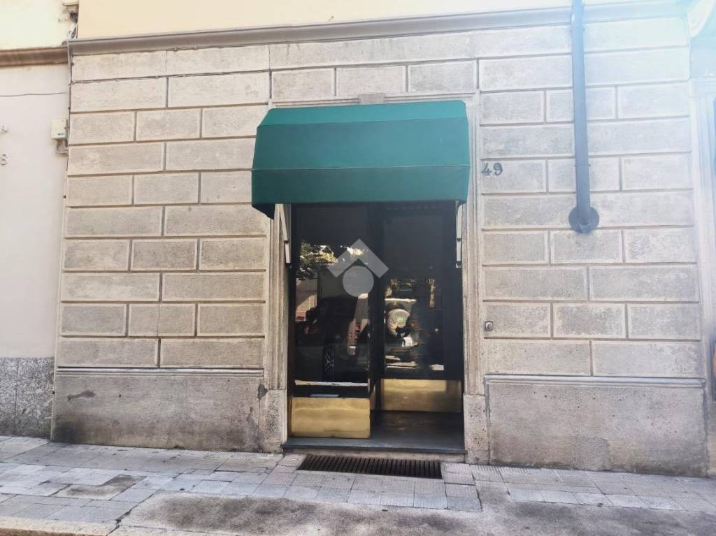 Ufficio in affitto a Sondrio piazzale Giovanni Bertacchi, 49