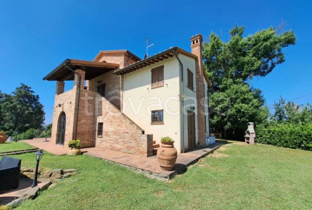 Casale in vendita a Castiglione del Lago via Romagna