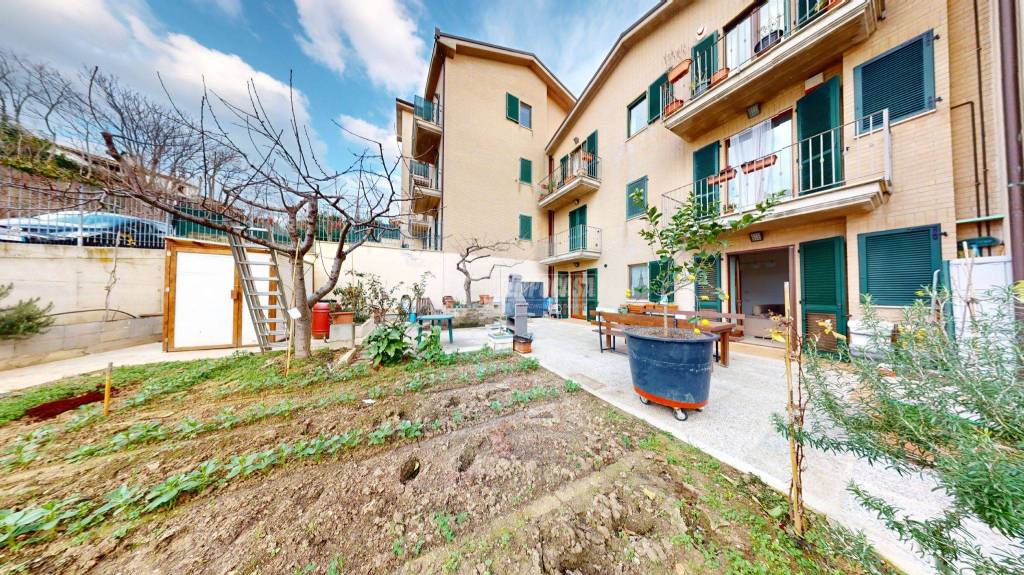 Appartamento in vendita a Sant'Elpidio a Mare via l. Ariosto