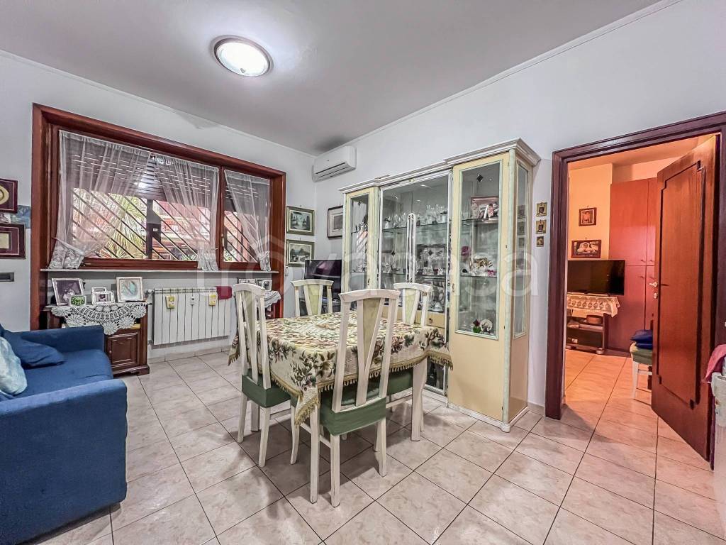 Appartamento in vendita a Roma via Carlo del Greco