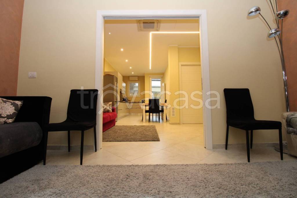 Appartamento in vendita a Torino via Sandro Botticelli, 11/10