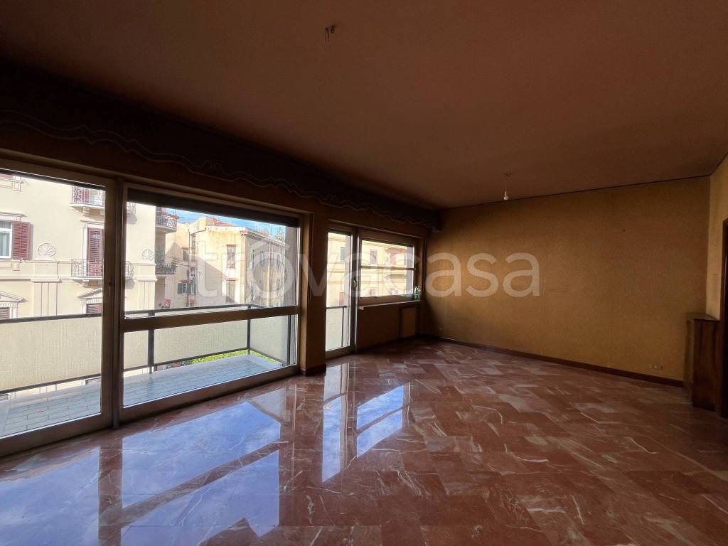 Appartamento in in vendita da privato a Palermo via Dante, 58