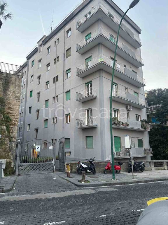 Appartamento in vendita a Napoli via Girolamo Santacroce