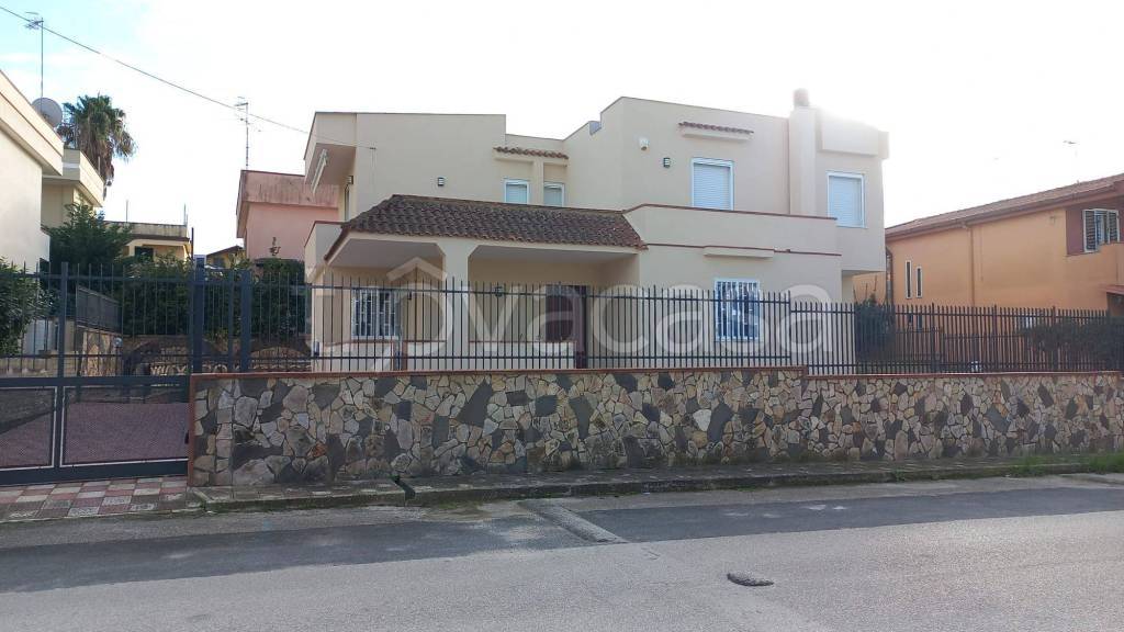 Villa in in vendita da privato a Giugliano in Campania via Lago Patria, 28