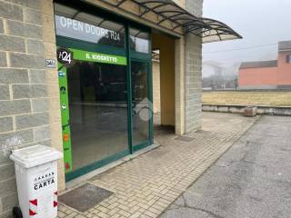 Negozio in affitto a montà corso alessandro manzoni